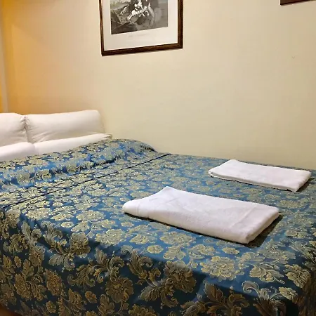Апартаменты Flat With Piazza Duomo View *